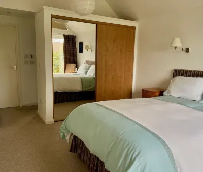 Tayvallich a secret corner of Argyll, beautifully located Chalet. . Hotels near Ballymeanoch