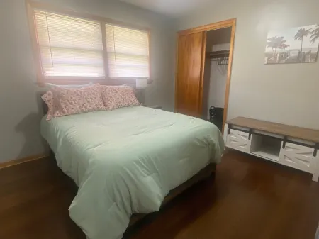 Prime Location Near Pro Football Hall of Fame Отели рядом с достопримечательностью «Парк Гаро»