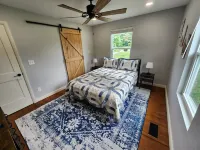 Family-friendly, playroom w/ air hockey & arcade games, hot tub, mountain views!