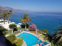 Penthouse Overlooking Mediterranean with A/C  VFT/MA/06432 - Huoneistot