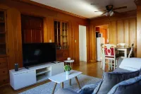 The Royal Oak of Rhode Island Hotels in Cranston