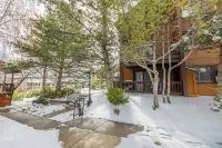Lofted 2+Bdrm, Amenities Galore!