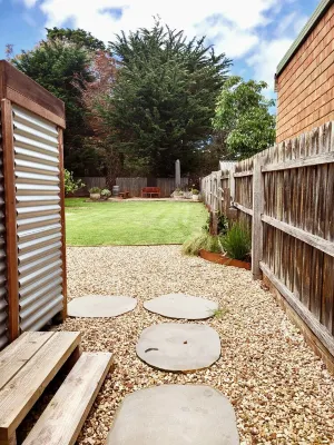 Kiana Escape @Millowl - Walk to Town & Cowes Foreshore! Family & Pet Friendly :)