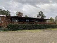 Waterfront 2 Bedroom Home- South Toledo Bend