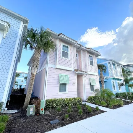 5bd/5ba 5mi from Disney · Lux Heated Pool SPA Pink Minnie Room · Pet friendly!