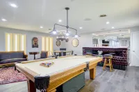 Unique Cabin - near VT, Radford U, Pete Dye Golf Course, New River, Claytor Lake