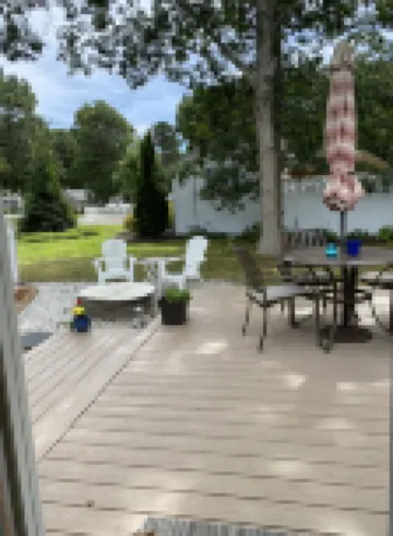 Available Memorial Weekend Near Seagull Beach, Short Walk to Restaurant, Shops
