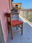 Little Paradise. Apartment near train station and beach