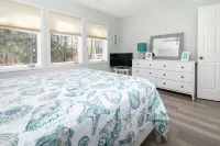 Cancellation Just Opened 8/1-8/8 for This Beautiful Totally Remodeled Townhouse!