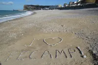 Seaside 2/5 People "JACUZZI and Private Sauna Option PAYABLE