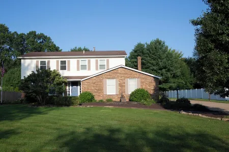 Oasis at Avalon Lakes - Hot Tub -  Gas Fire Pit -  Outdoor livingroom w/gas fire