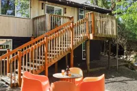 Casa Bruna creekside home in the heart of the Gorge Hotels in Carson