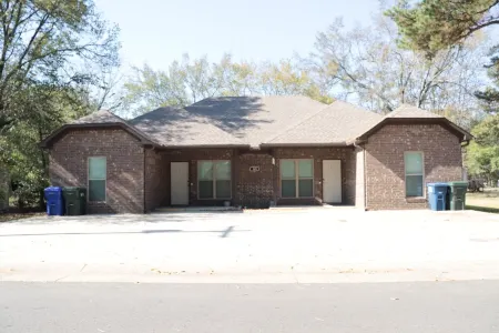 Unit B- A charming 3-bedroom duplex with a cozy atmosphere