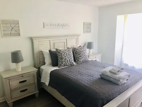 Charming quiet 1 bd apartment