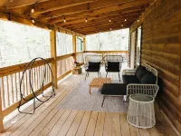 "The Lantern" Woodsy Cabin Experience w/ HotTub Hotels in Wolfe County
