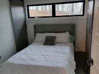 Stunning modern cabin high on a ridge with sunrise and sunset views! Hotels in Hardy County