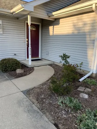 Duplex in the country- Betty’s Birch Run Road Place “The Other Side Отели в г. Tuscola County