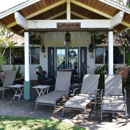 Your Maui Beachfront Retreat & Private Observation Deck - Permit #Stkm 2015/0003