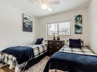 Remodeled Condo with Breathtaking Mountain Views!