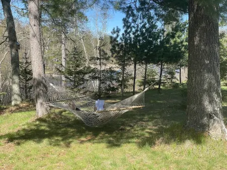 Bourbon Hideout - Private dock and access to Lower Hay Lake/Whitefish Chain