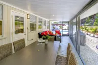 Sun-Soaked & Heated Pool Home - Minutes to Siesta Key - สระว่ายน้ำส่วนตัว
