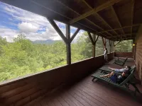 Stunning  Mountain Views From Cabin With Hot Tub & Covered Porch!