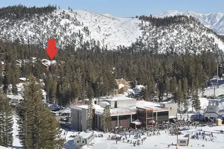 Cozy & Spacious Slope-Side Condo - Walk to Canyon Lodge