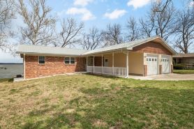 Grand Lake Waterfront home 5 minutes to the boat launch!