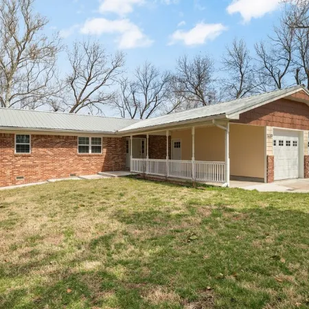 Grand Lake Waterfront home 5 minutes to the boat launch!