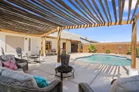 Private Desert Oasis / Pool, Arcade, Grill & RV Parking / 4 Bedroom 2 Bath Home