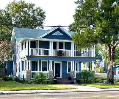 Tarpon House - Center Street