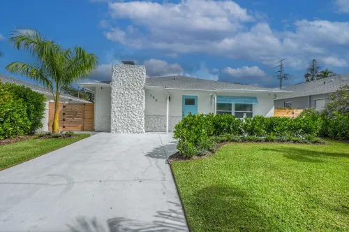 Vacation Home Near the Beach!