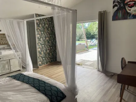 House with sauna/jacuzzi/foot pool in the Hermitage​Rechercher des détails