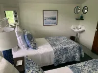 Oceanfront, Exceptional Lighthouse Views, Private & Short Walk to Restaurants - 4-Star