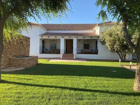 La Regidora, an old renovated quintería on the Quixote Route.