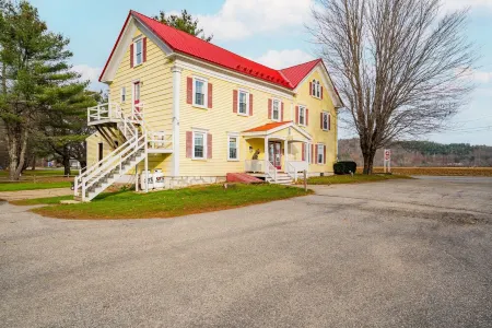 Family-Friendly Rostay Home, Minutes from skiing