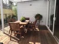 lily cottage . . . Bank street, in  the heart of town,  wifi