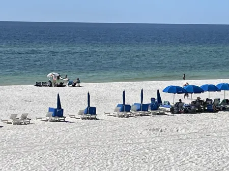 Searenity Now! in Carillon, w/6 seat golf cart, 3 Kg Bds, 4 Bch Chrs, & bch wlk