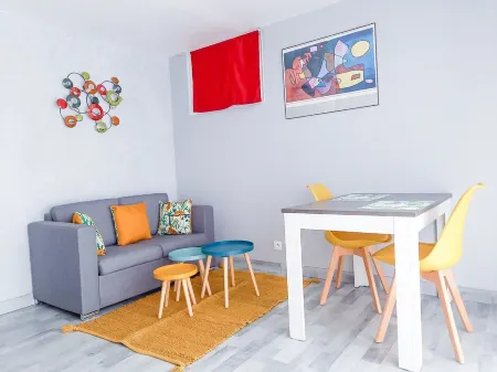 New apartment in villa with pool, near sea and mountains, thermal baths