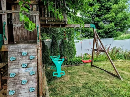 Private Pool and Hot Tub Close to Frankenmuth