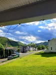 Emporium Hideaway - Peaceful apartment in the mountains of PA