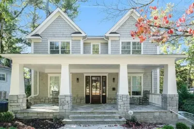 Large Luxury Midtown New Home near Piedmont Park โรงแรมใน