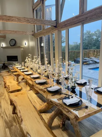 Luxury House private pool & Indoor Basketball court/Movie theater