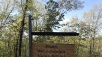 Pruitt Mountaintop Cabin Rental