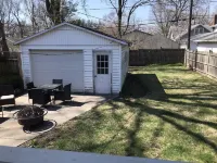 Pet friendly remodeled bungalow home just two blocks from Washington Park. Hotels near Express Factory Outlet