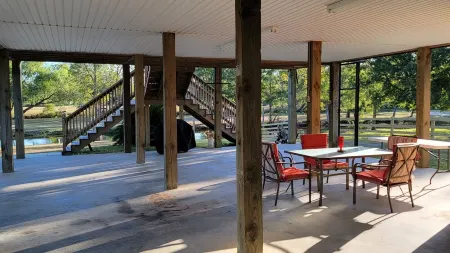 J & S's Pond Da Rosa  A Place Apart From The Rest