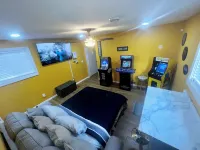 Luxury 5 Bedroom Ranch Home: Walk to Notre Dame Campus / 2 Full Baths +Game Room - 2 estrellas