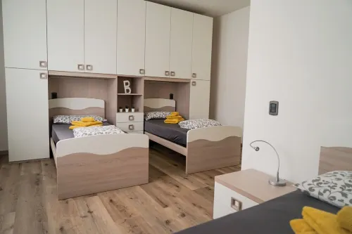 House stefi 2 M0230450730