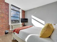 Elegant Main Street Living* Near NYC Hotels in Hackensack