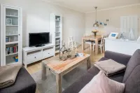 Cozy Vacation Apartment Kaiserhof 002, Directly on the Beach